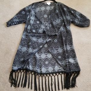 Lularoe Monroe Kimono